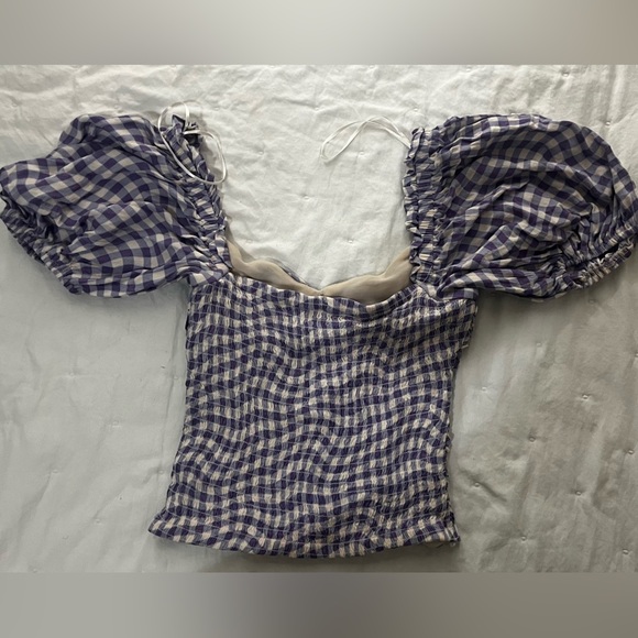 Astr Blue and White Puff Sleeve Ruched Blouse - Picture 3 of 4